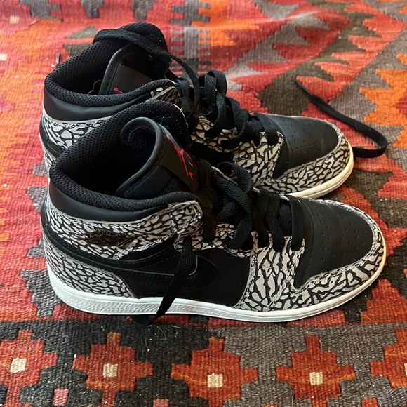JORDAN 1 RETRO HIGH 'BLACK ELEPHANT